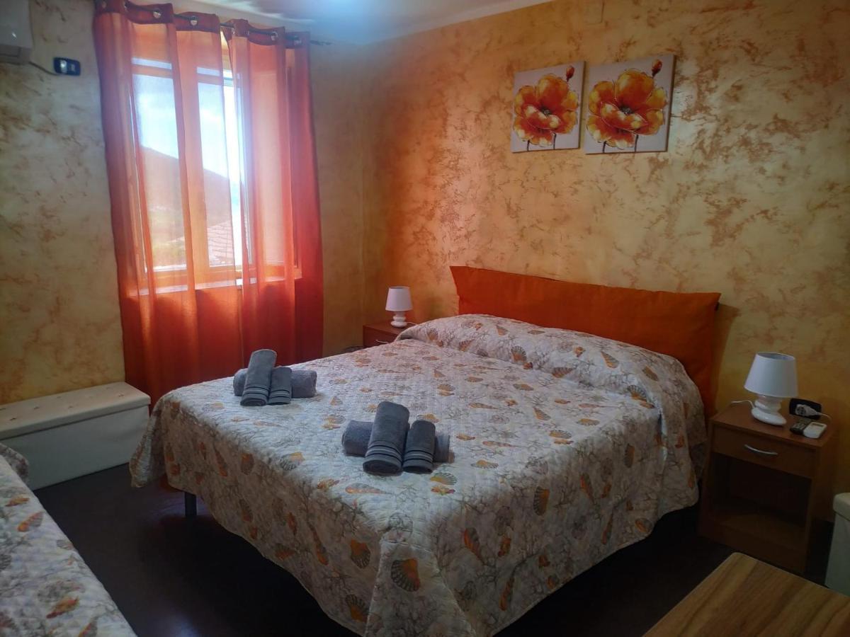 Fagnano Castello B&B Arena Family المظهر الخارجي الصورة
